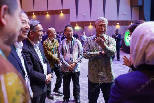 DATUK IR TS SHAMSUL AHMAD