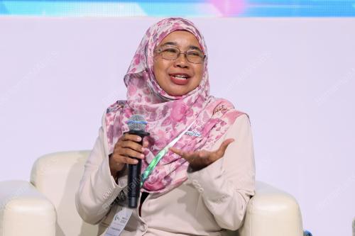 SHAHANNOM IZHAM