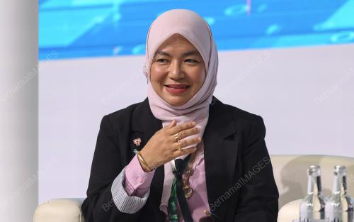 YASMIN MD RAMZI