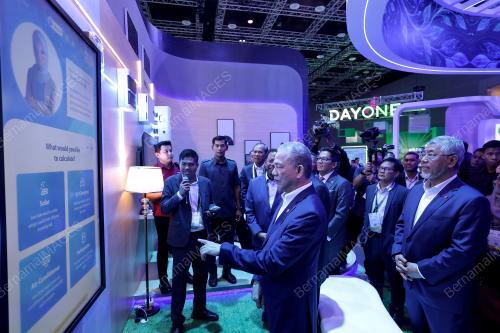 DATUK SERI FADILLAH YUSOF