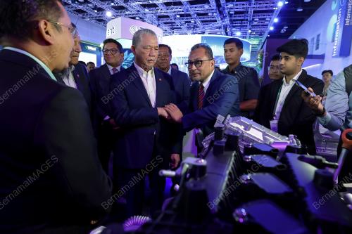 DATUK SERI FADILLAH YUSOF