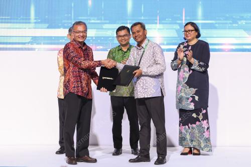 AKMAL NASRULLAH MOHD NASIR