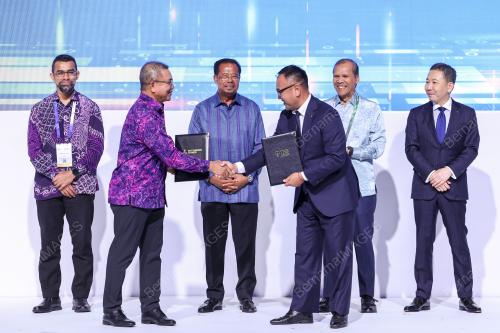 DATUK SERI ABDUL RAHMAN MOHAMAD