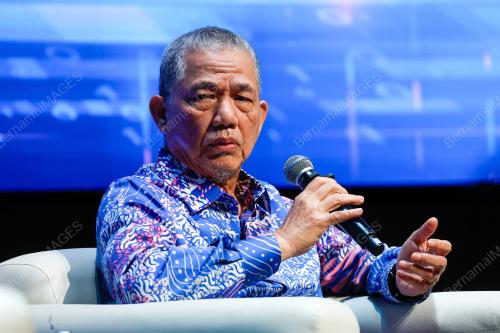 DATUK SERI FADILLAH YUSOF