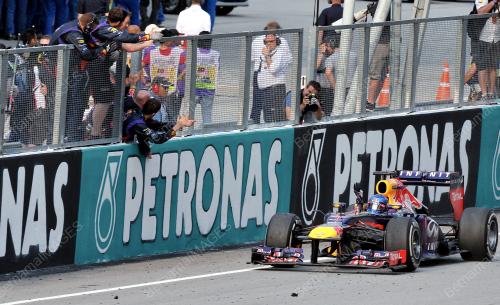 F114_24032013_F1