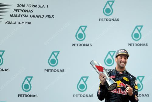 F115_02102016_FORMULA_1