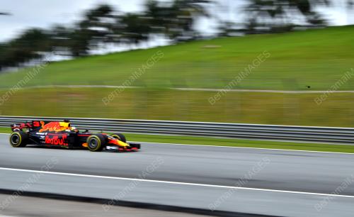 F122_29092017_F1