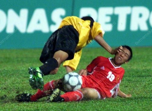 FBM01-04_09_2001_VIET-BRU_02022016