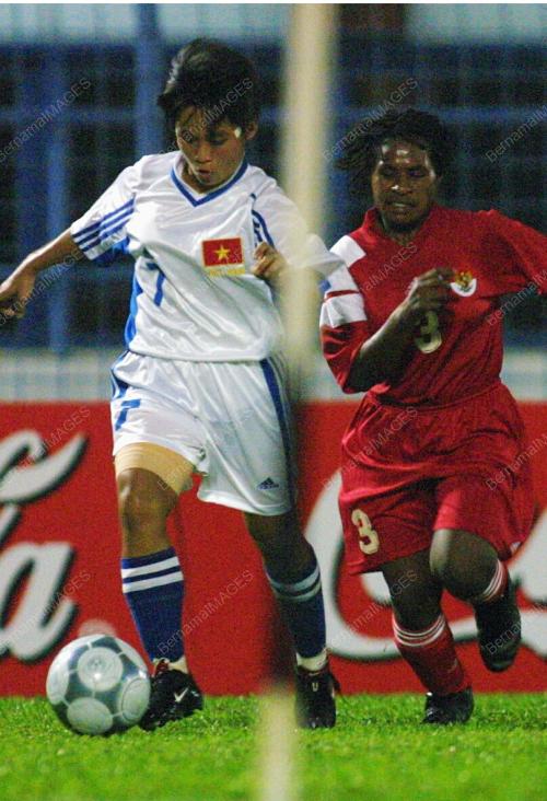 FBW02-05_09_2001_WOMEN_F_B_02022016