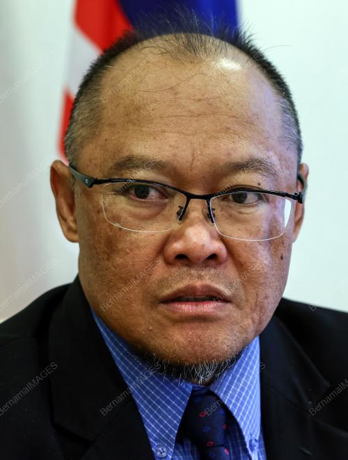 DATUK ADNAN HUSSAIN