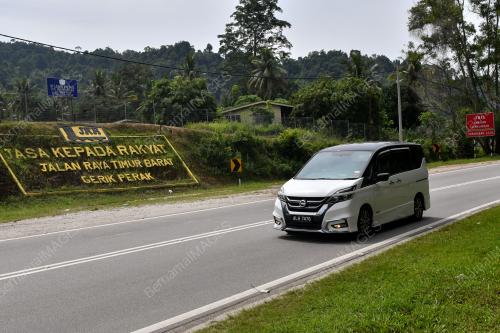 JALAN RAYA TIMUR-BARAT (JRTB)