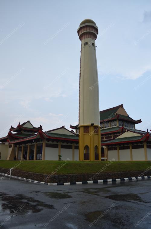 FEA01_04112015_MASJID