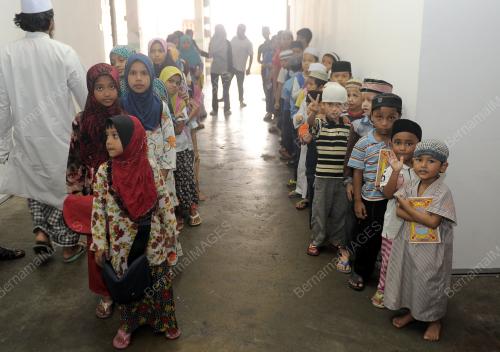 FEA01_30122016_ROHINGYA