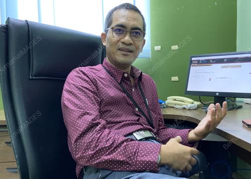 PROFESOR MADYA DR MUHAMMAD MUHSIN AHMAD ZAHARI