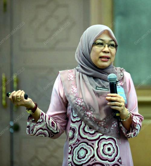 FEA01_12082016_PERSEKUTUAN
