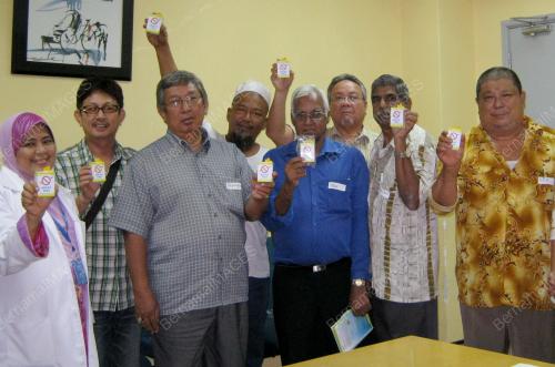 FEA01_13012012_HENTI_ROKOK