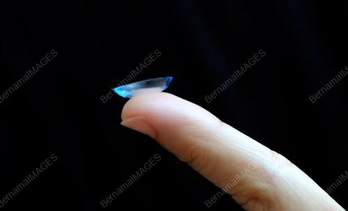 FEA01_14032012_EYE_CARE