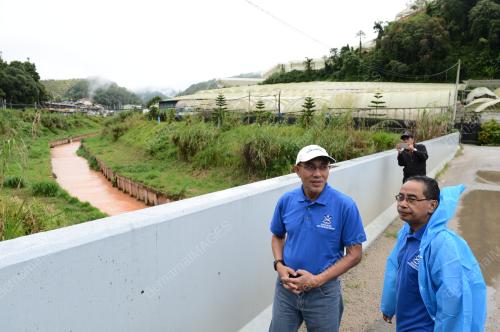 DATUK SERI DR SALLEHUDDIN ISHAK