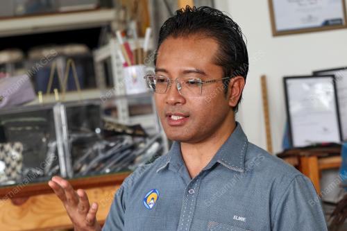 ELMIE ADHA ISMAIL