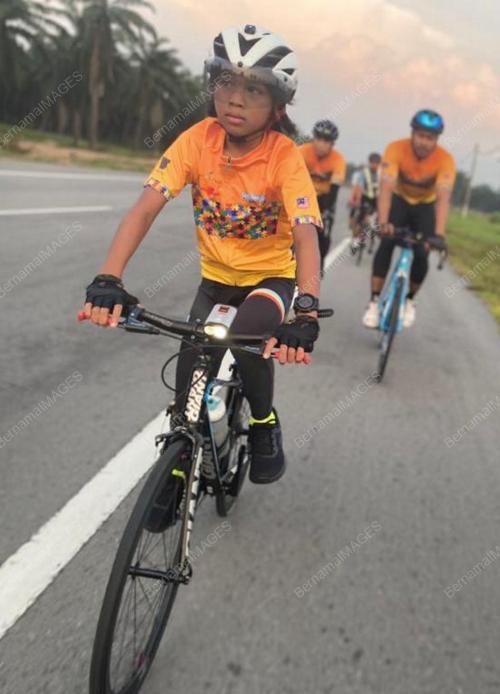 UZAIR GAGAH DALAM SUKAN BASIKAL