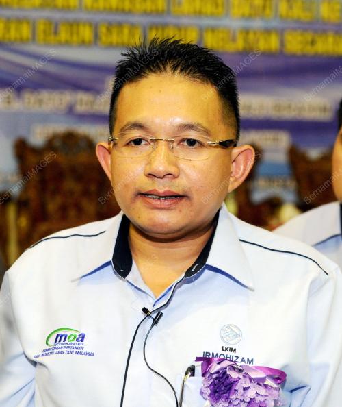 FEA01_18052015_IRMOHIZAM