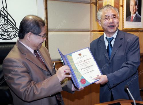 FEA01_21022013_PAKAR_JAWI