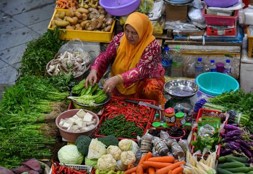 PENIAGA WANITA DI PASAR SITI KHADIJAH