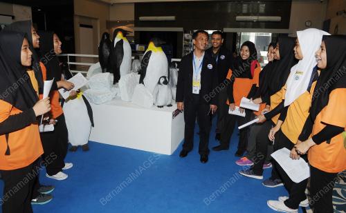 FEA01_05122016_PAMERAN