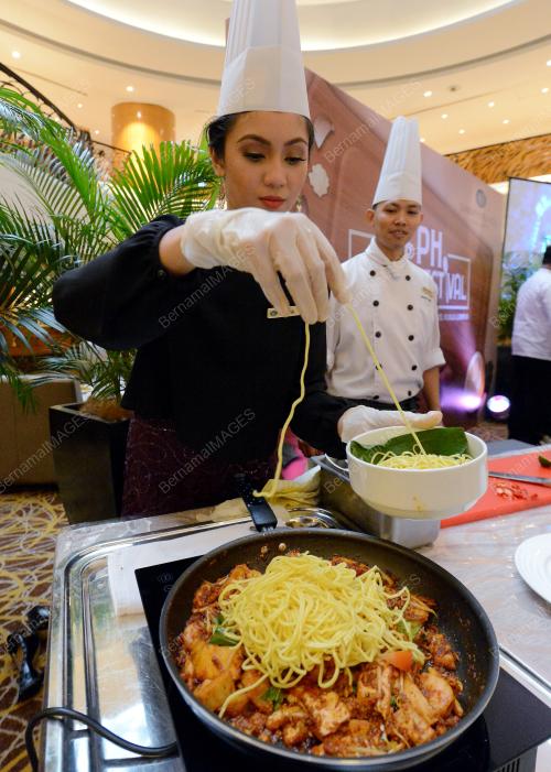 FEA01_25032016_FOOD_FESTIVAL