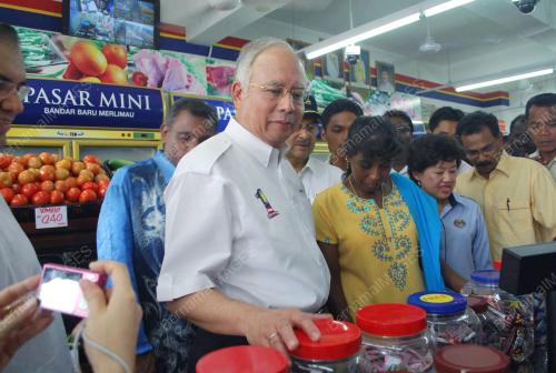FEA02_02022012_KEDAI_RUNCIT