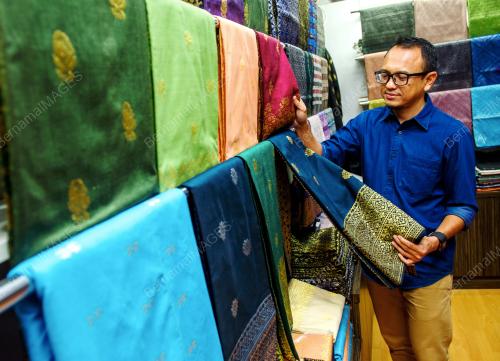 FEA02_02042017_SONGKET