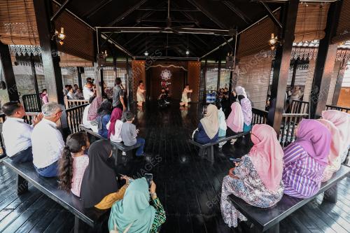 KOMPLEKS WARISAN YAYASAN ABU BAKAR