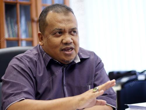 PROF MADYA DR HUZILI HUSSIN