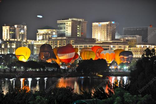 FEA02_11022012_BELON