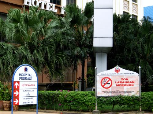 FEA02_12012012_RENCANA_ROKOK