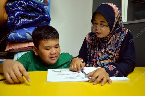 FEA02_13032015_KANAK-KANAK_AUTISME