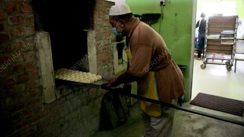 ROTI_BATU