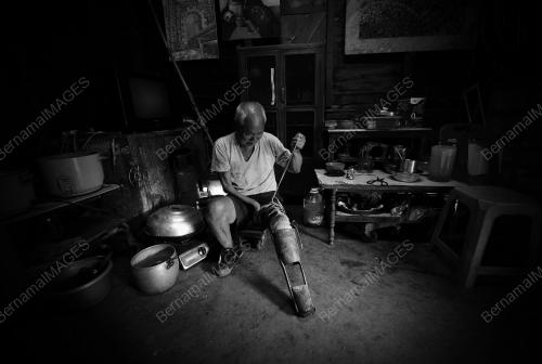 FEA02_15022012_AH_TONG