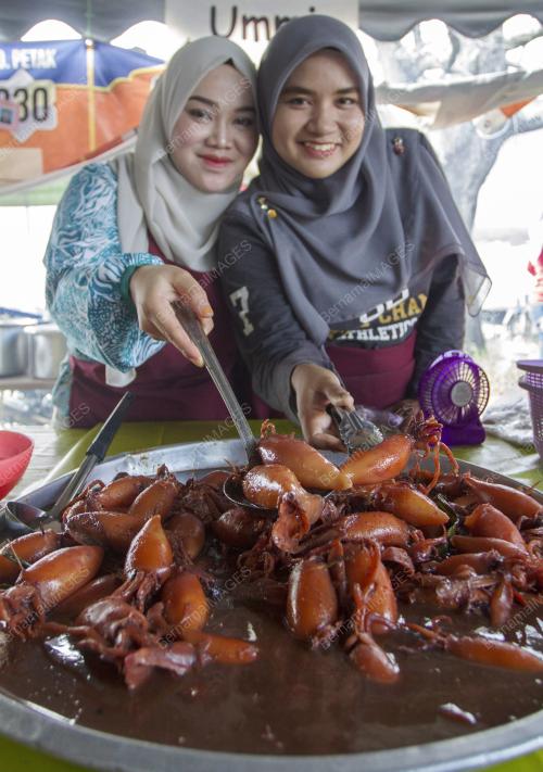 FEA02_15062017_LEMAK_BAKAR