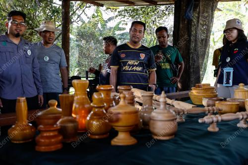 USAHAWAN PERABOT KAYU