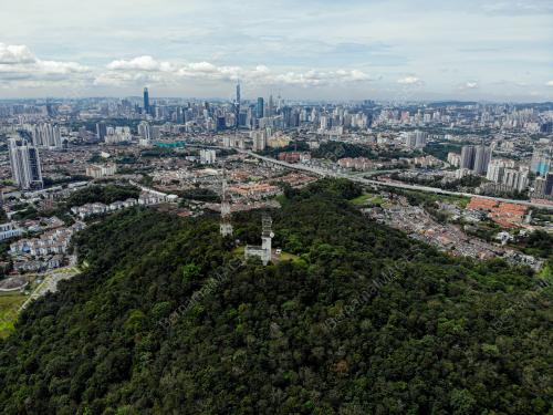 BUKIT DINDING BATUAN TERTUA