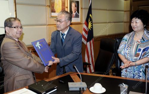 FEA02_21022013_PAKAR_JAWI