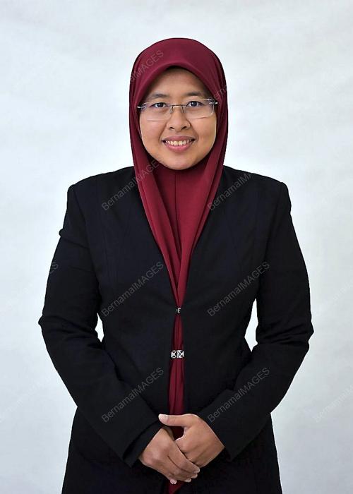 DR NURUL IZZATY HASSAN