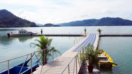 FEA02_21042016_MENARIK_INDAH