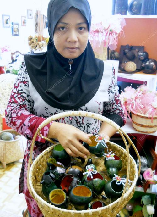 FEA02_21092012_GUBAHAN_BUNGA