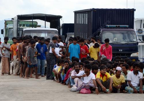 FEA02_22052015_ROHINGYA
