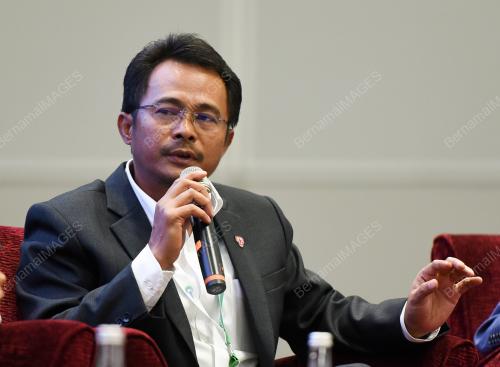 WAN AHMAD ZAM ZAM WAN ABD WAHAB