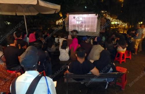FEA02_23032016_WAYANG_PACAK