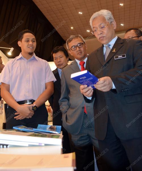 FEA02_23052014_IDRIS_BUKU