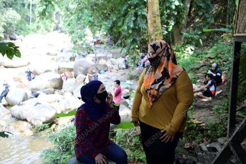 SUNGAI BATANG KALI BERPOTENSI JADI "SUNGAI MATI"